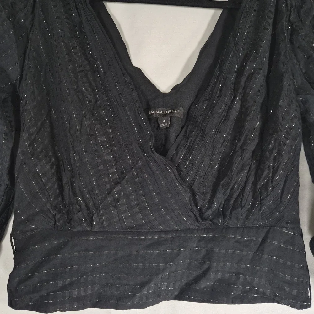 Banana Republic Black Metallic Stripe Wrap Blouse Women's Size 4 Puff Sleeve